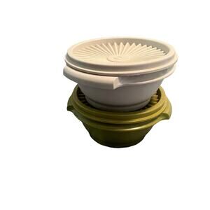 Lot of 2 Vintage Tupperware Servalier Bowls Lids #1323 Cream & Avocado Green